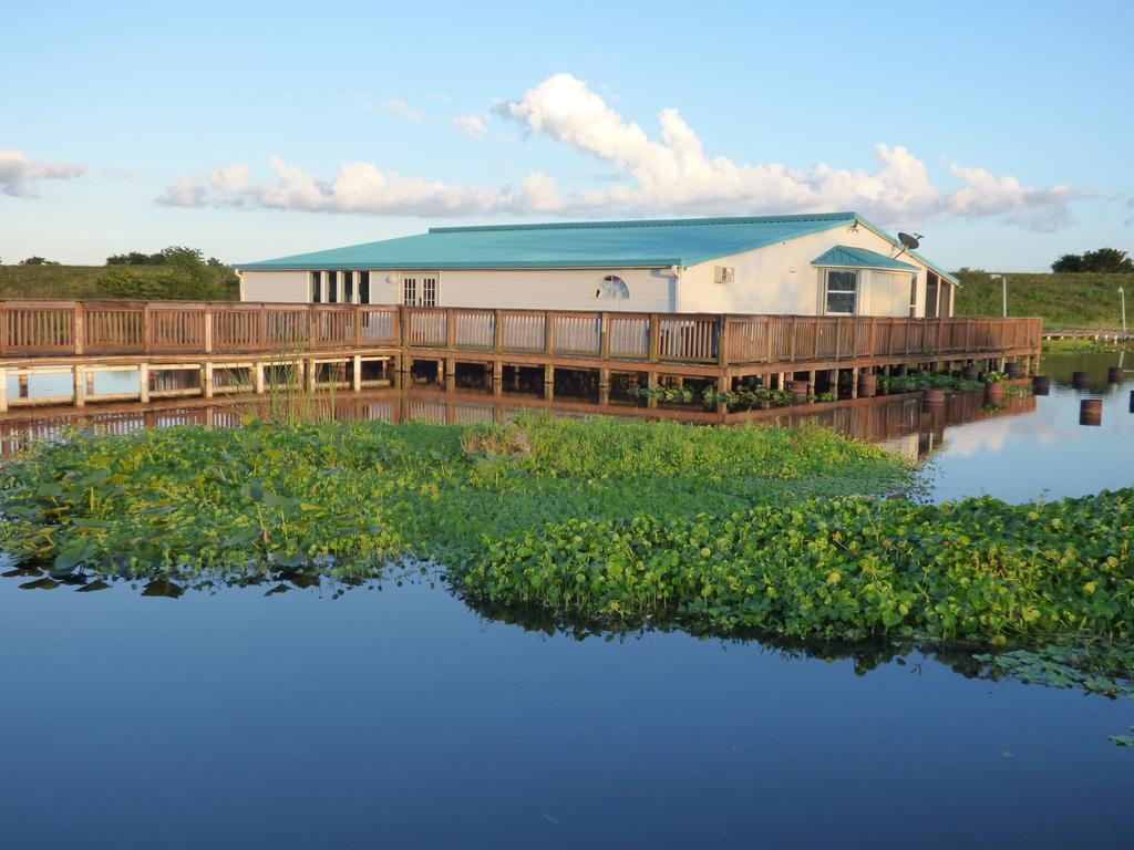 Days Inn & Suites By Wyndham Lake Okeechobee Εξωτερικό φωτογραφία
