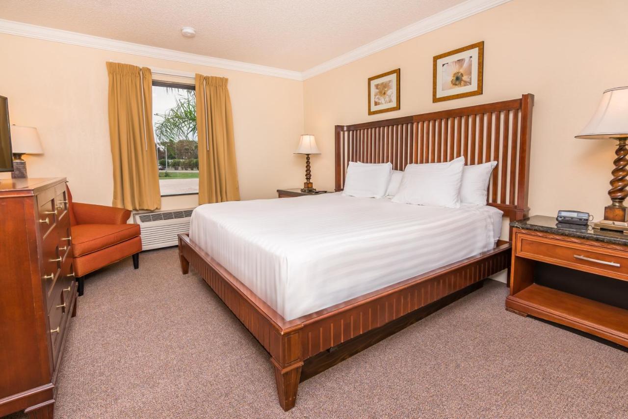 Days Inn & Suites By Wyndham Lake Okeechobee Εξωτερικό φωτογραφία